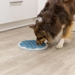 Trixie Slow Feeding Voederbak Bijenkorf -Dierenwinkel trixie slow feeding voederbak bijenkorf 205454 0500 none